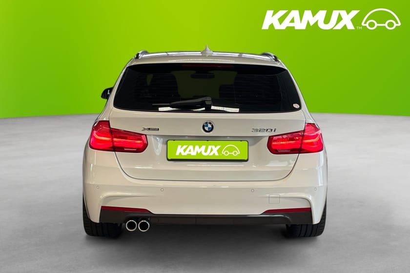 Bild 5 av BMW 320i xDrive Touring M-sport 84 hk Navi Skinn