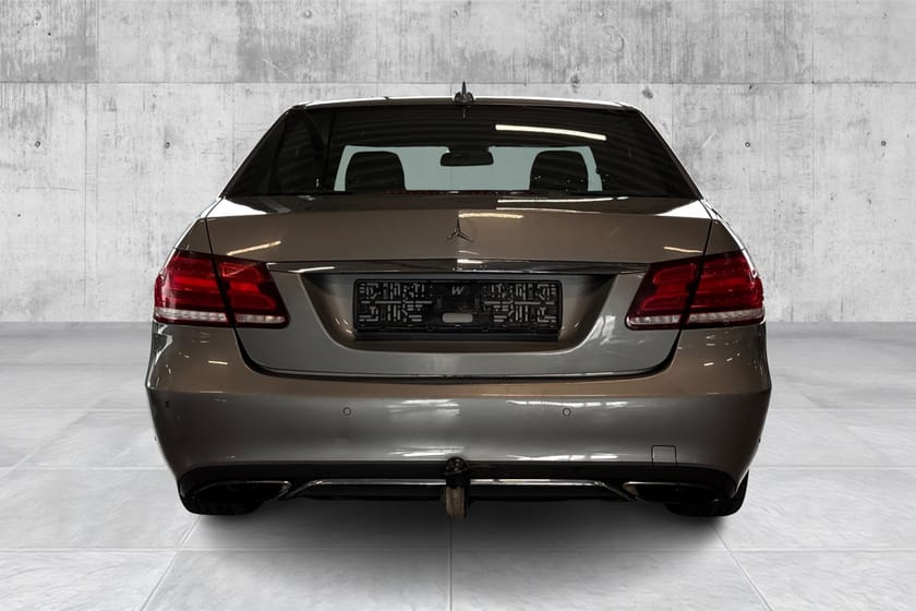 Bilde 3 av Mercedes-Benz E 200 CDI 2.1l 136hk aut/Krok/Soltak/Skinn/PDC/Navi++