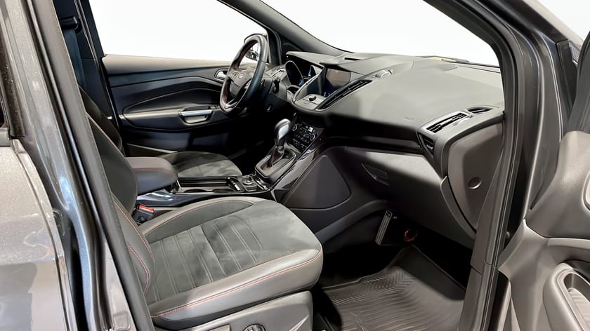 Bild 3 av Ford Kuga ST-Line 1.5 EcoBoost E85 150hk | Dragkrok |