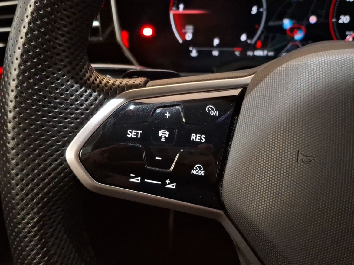 Volkswagen Volkswagen Touareg — bild 18