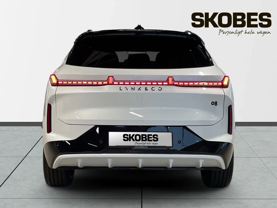 Lynk & Co 08 PHEV