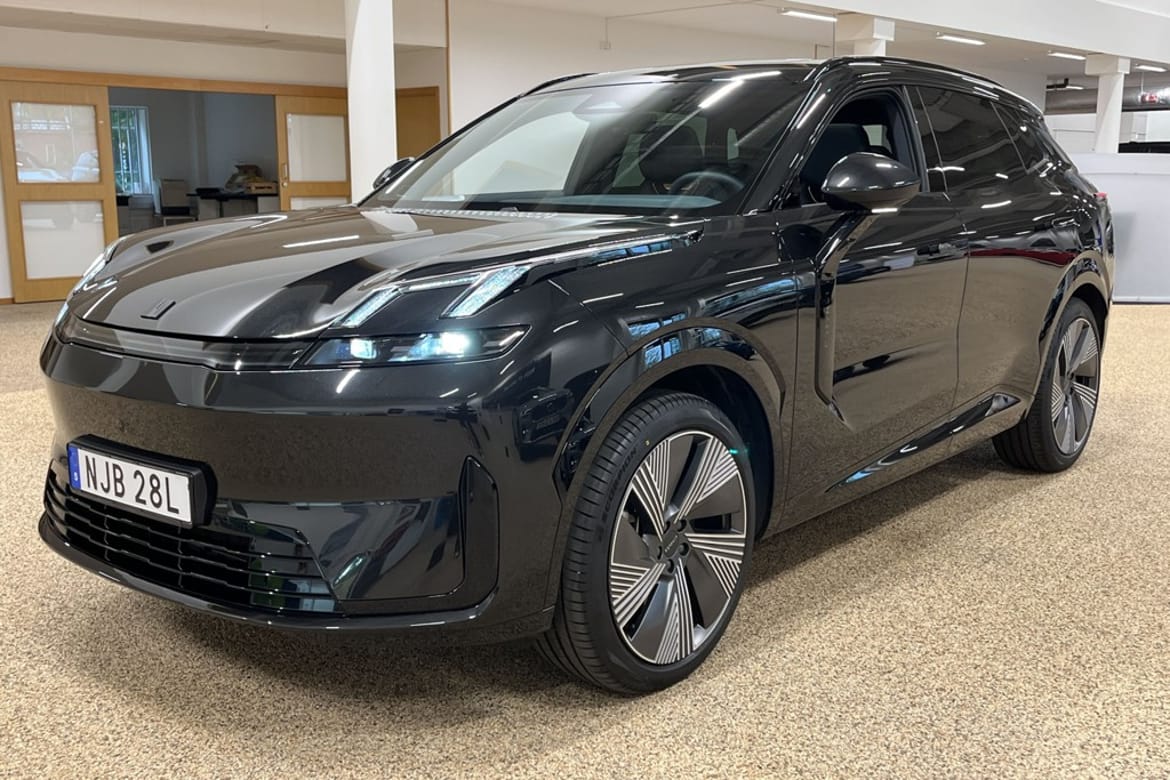 Lynk & Co 08 PHEV