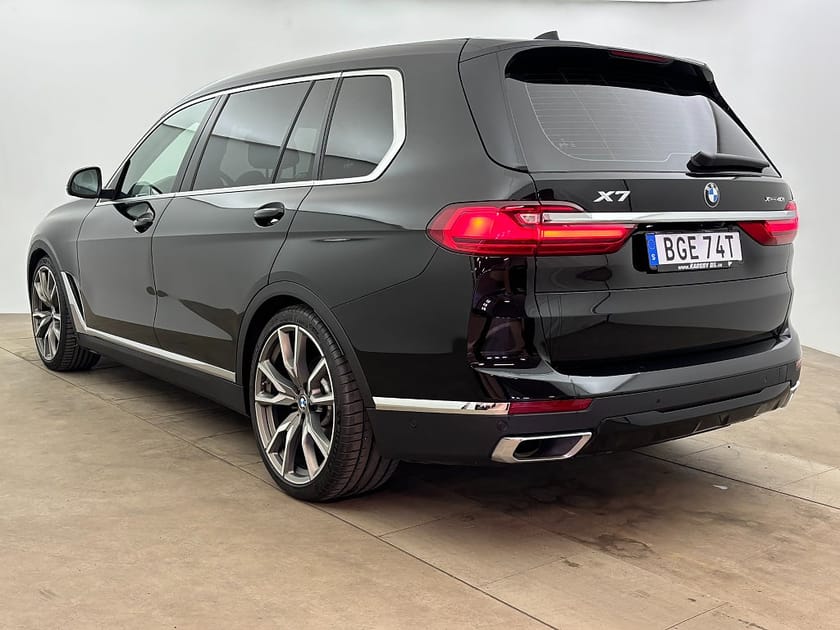 Bild 3 av BMW X7 xDrive40i High-Line | 7-sits | Panorama | 360 Kamera