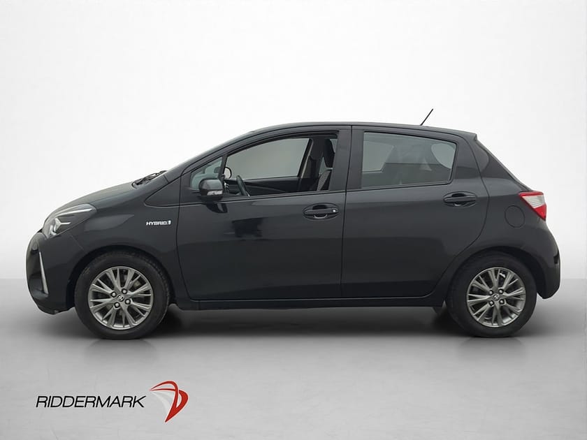 Bild 4 av Toyota Yaris Hybrid e-CVT 101hk Active Backkamera Navi