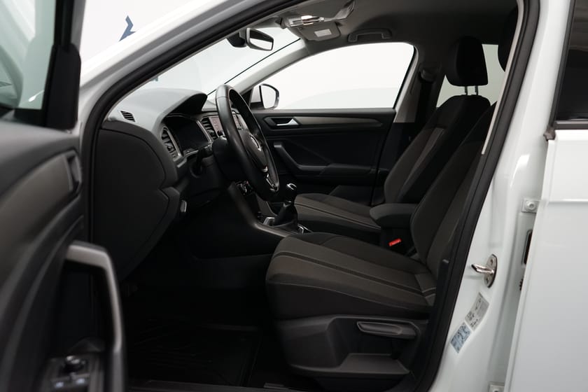 Bild 5 av Volkswagen T-Roc 1.0 TSI – Front- & Backsensorer
