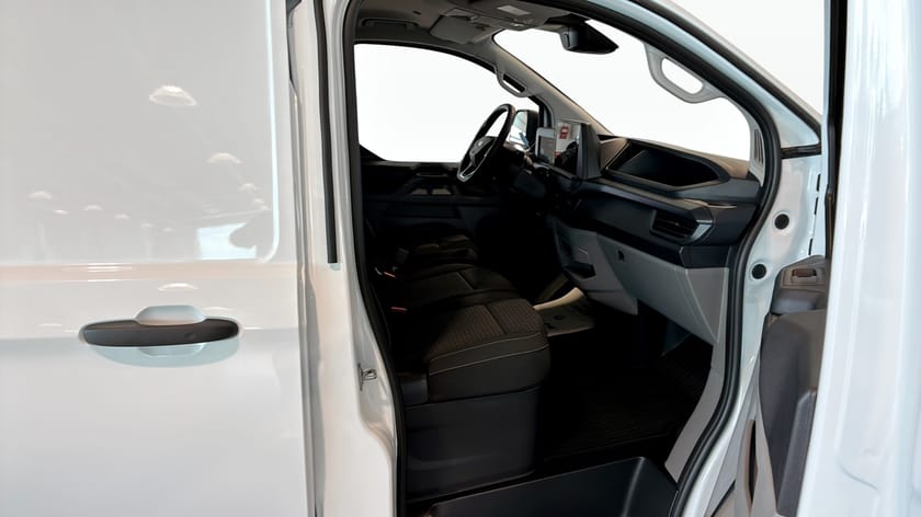 Bild 3 av Ford Transit Custom 320 Trend Skåp 320L 170HK Aut / Drag / Värmare