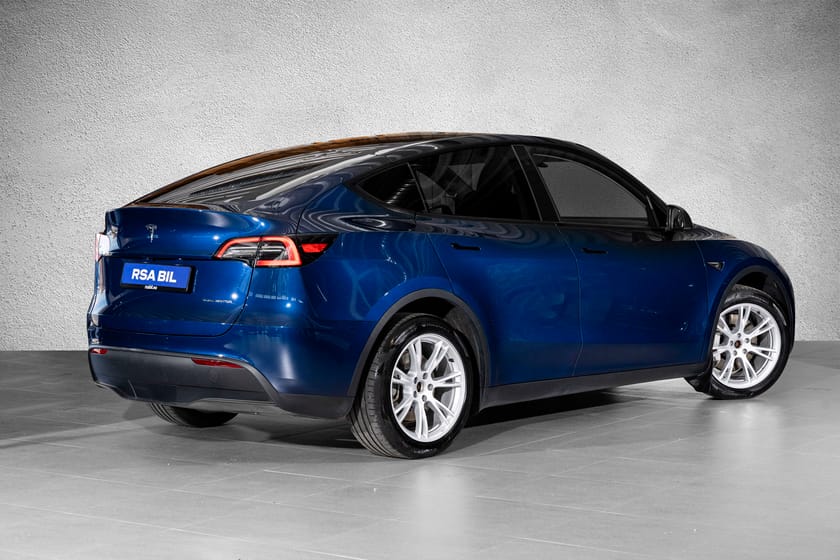 Bilde 2 av Tesla Model Y Long Range AWD AWD, Lav km, Hengerfeste, 2sett hjul.