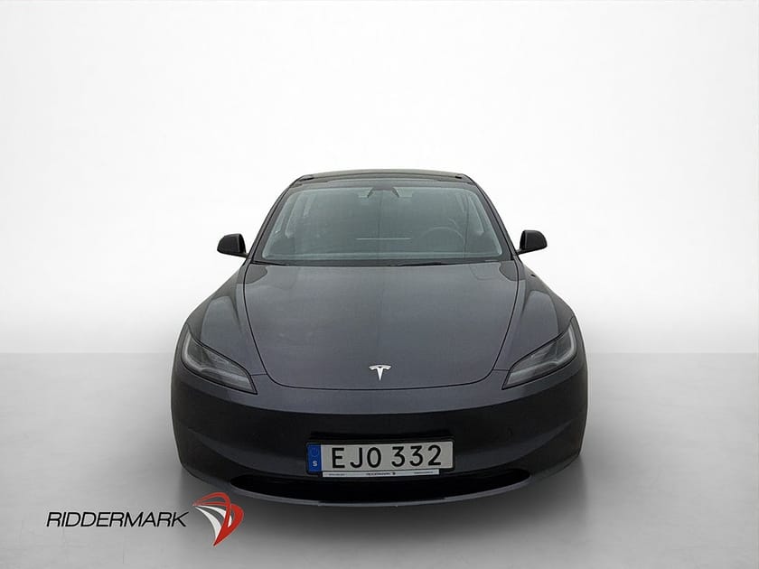 Bild 3 av Tesla Model 3 Long Range AWD Autopilot Pano En-Brukare MOMS