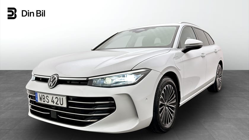 Bild 1 av Volkswagen Passat Variant eHybrid 1.5 TSI 272 hk  DSG / Drag / Parkeringsvär