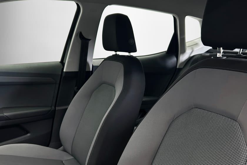 Bild 5 av SEAT Arona 1.0 TSi | Dragkrok Parkeringsassistans