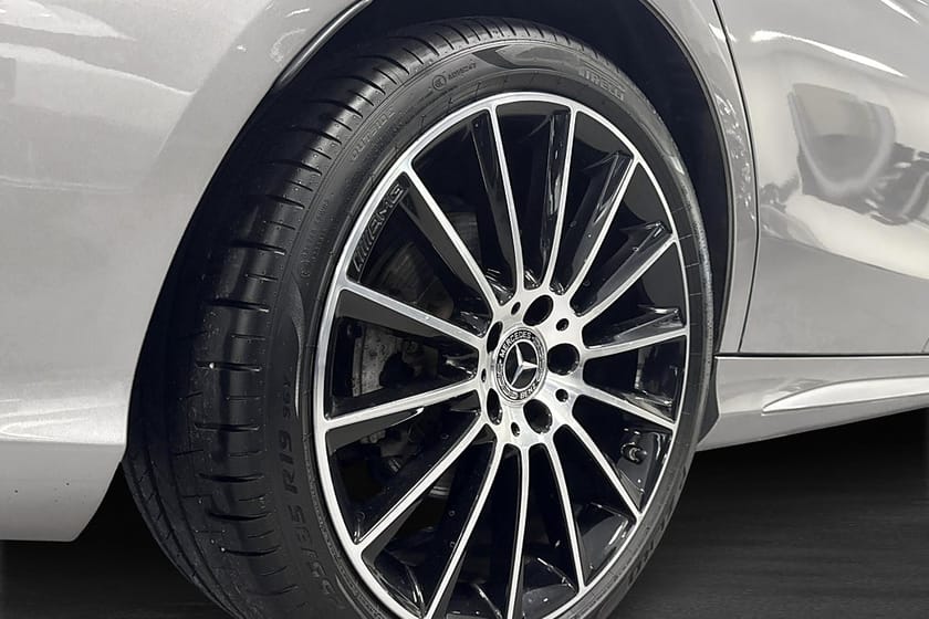 Bild 5 av Mercedes-Benz C 200 T 4MATIC AMG Line Panorama Drag  184hk