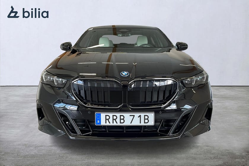 Bild 5 av BMW 530e xDrive M Sport PRO Panorama 360 Kamera Innovation Drag