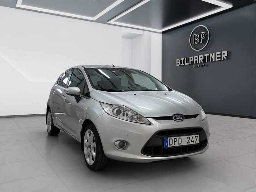 Bild 4 av Ford Fiesta 5-dörrar 1.25 Titanium/Ny Besiktad/Ny Servad