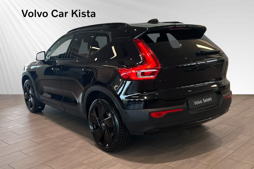 Bild 4 av Volvo EX40 Single Motor Extended Range M R Ultra Black Edt H/K Pano 360