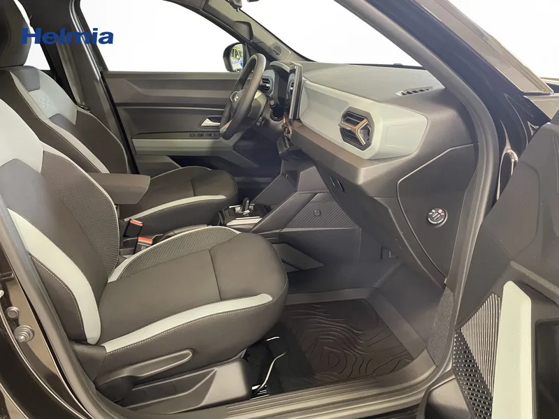 Bild 13 av 15 – Dacia Duster Hybrid 155 4x2 extreme