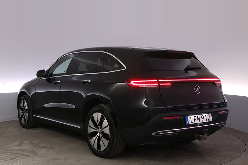 Bild 4 av Mercedes-Benz EQC 400 4MATIC AdapFarth Drag Kamera BSM