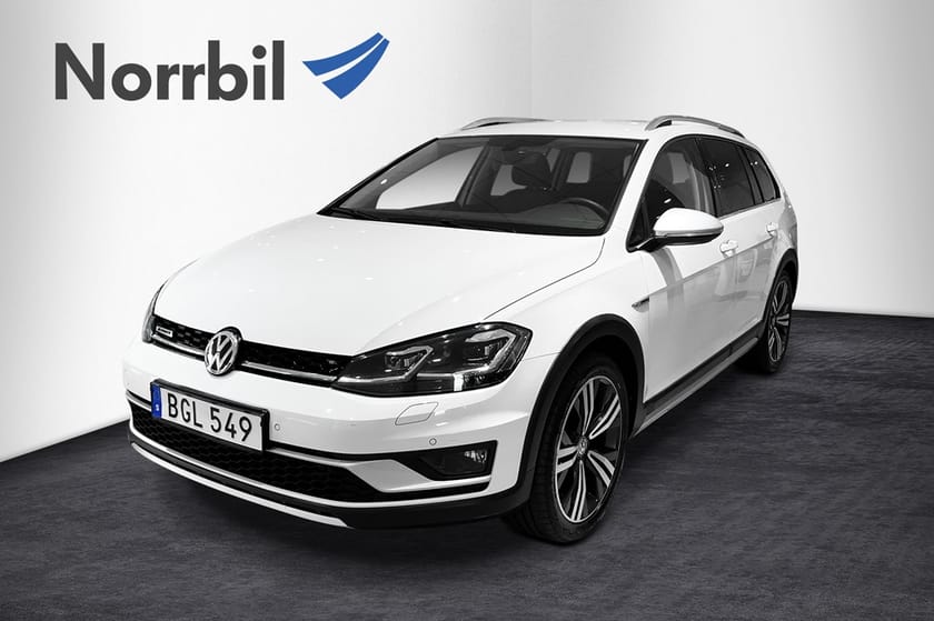 Bild 2 av Volkswagen Golf Alltrack TSI 180 DSG 4Motion Cockpit/Drag/värmare
