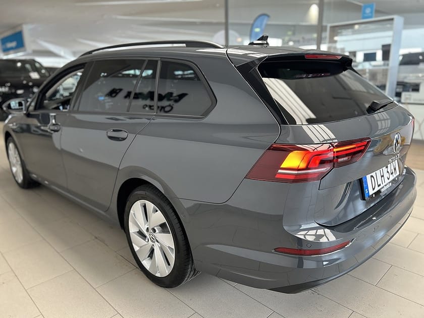 Bild 4 av Volkswagen Golf Sportscombi Sportsvan LIFE 1,5 ETSI 150 HK DSG7
