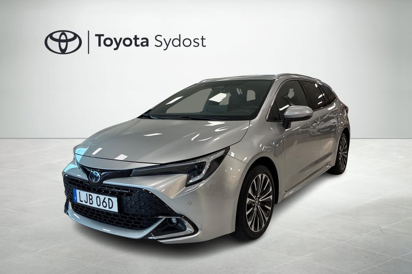 Bild 1 av Toyota Corolla Touring Sports Hybrid 1.8 Style Automat Navigation Rattvärme Backkamera  mm.