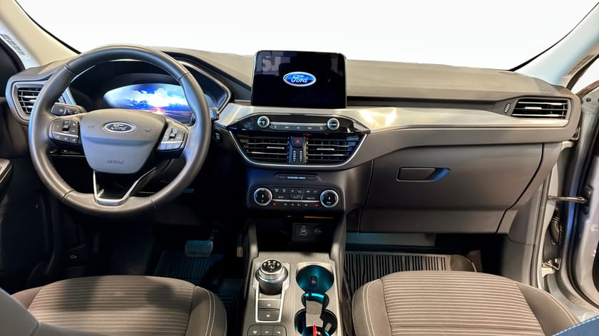 Bild 4 av Ford Kuga Plug-In Hybrid TITANIUM 2.5 FWD 225HK CVT