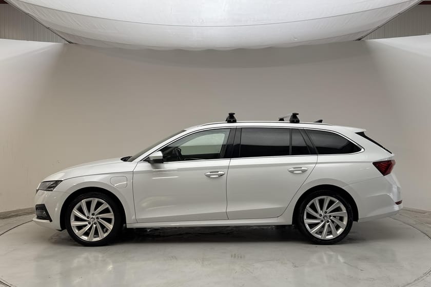 Bild 2 av Škoda Octavia Kombi iV 1.4 PHEV Business Kamera Dragkrok