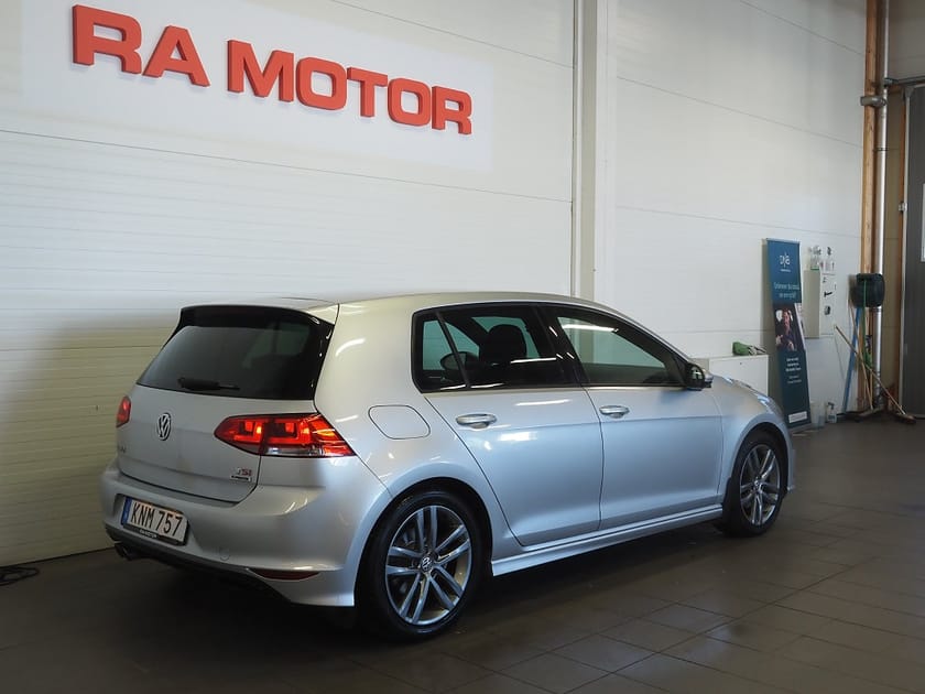 Bild 5 av Volkswagen Golf 1.4 TSI 140hk DSG Automat R-Line Dragkrok Kamera
