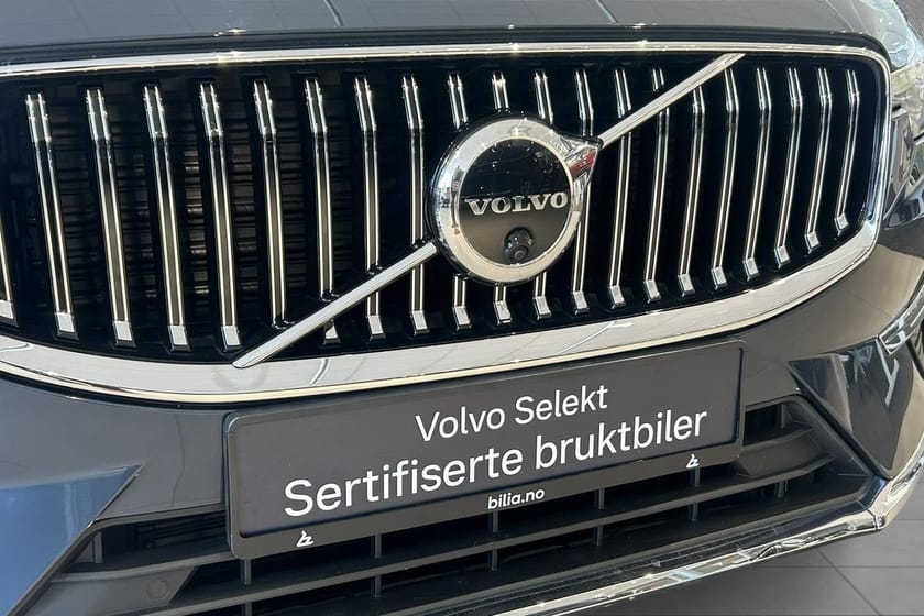 Bilde 3 av Volvo XC60 T6 350hk AWD Ultimate, Massasje, B&W, Luft, Head Up