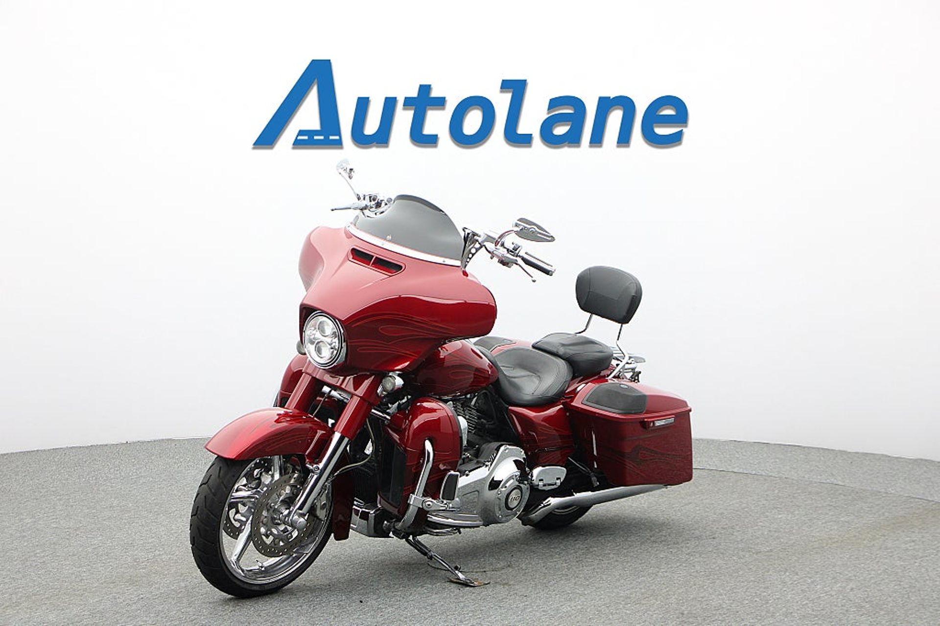 Harley-Davidson Street Glide CVO 2016, bild 4/28