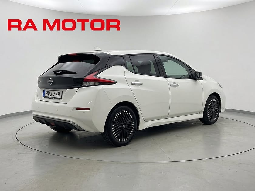 Bild 4 av Nissan Leaf N-Connecta | 40kWh | Värmepump | 360 kamera | Navi |