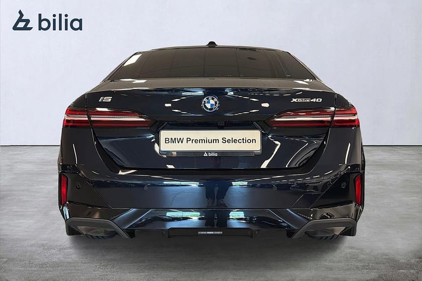 Bild 4 av BMW i5 xDrive40 Sedan xDrive 40 M-sport | H&K | Backkamera | Drag