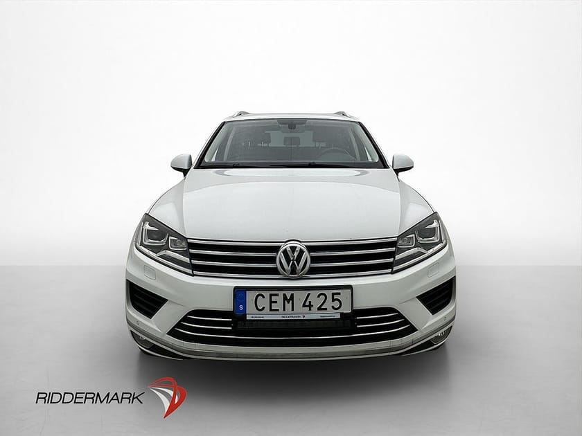 Bild 2 av Volkswagen Touareg 3.0 V6 TDI 4M Drag Kamera Navi Helskinn