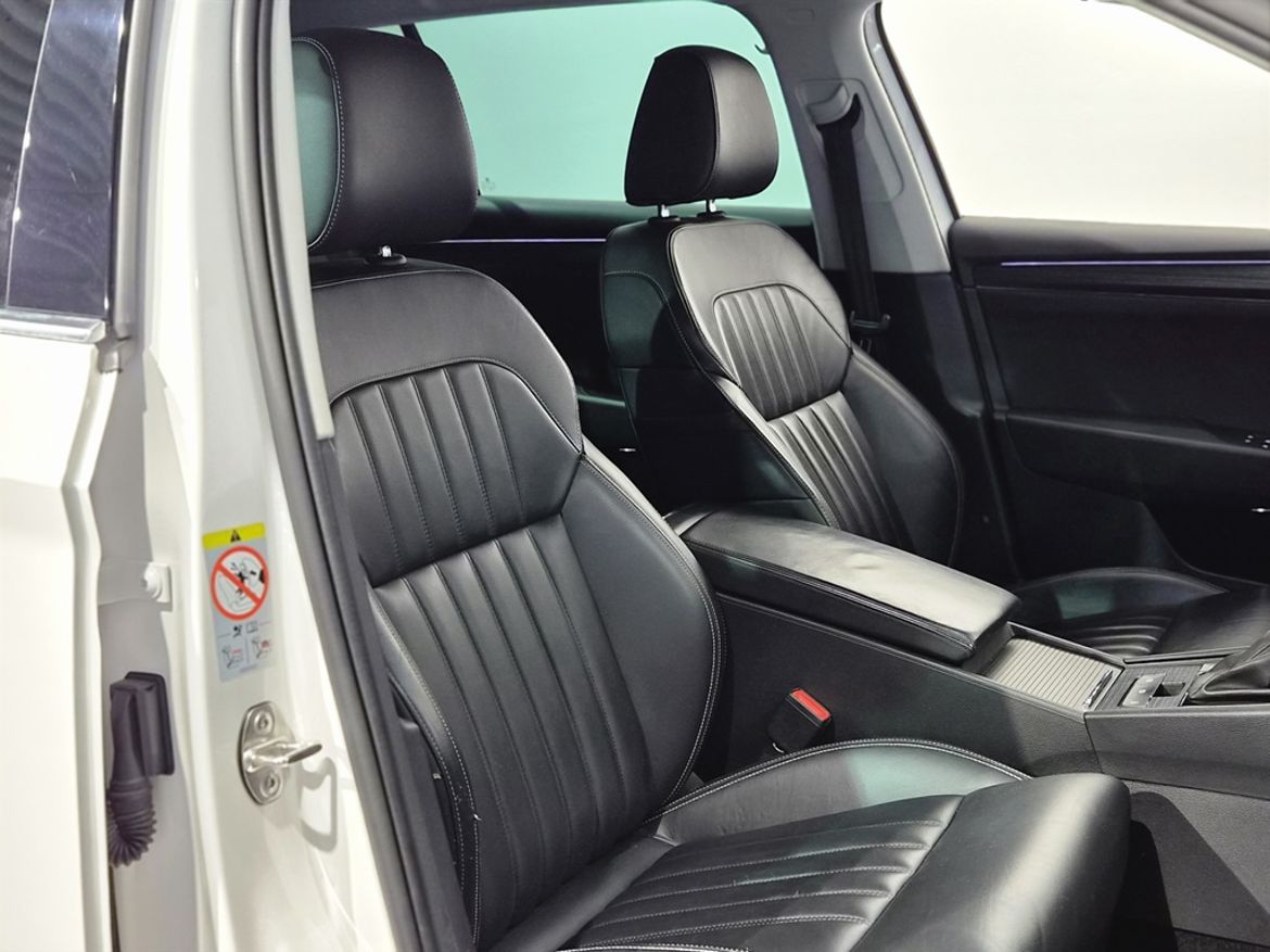 Škoda Škoda Superb Kombi — bild 8