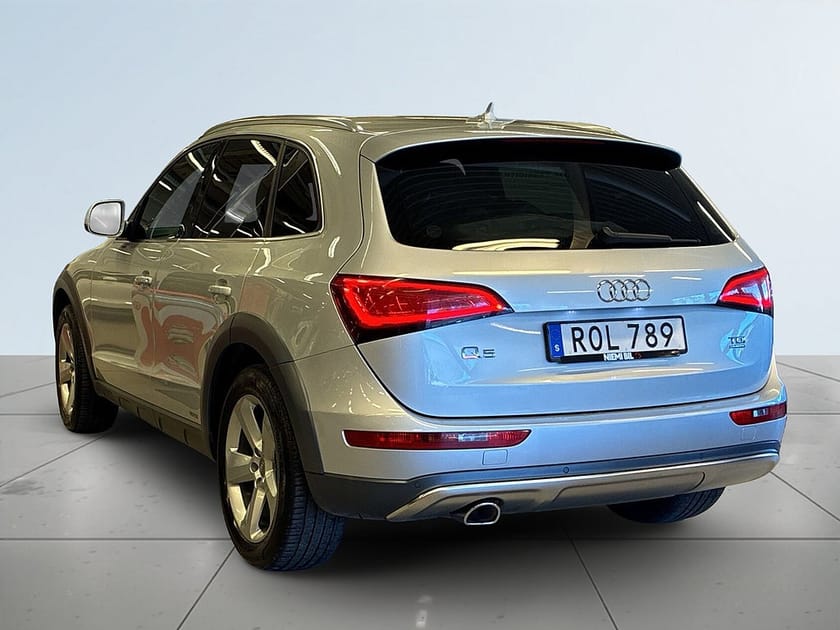 Bild 5 av Audi Q5 2.0 TDI DPF quattro S Tronic SoV-däck/D-värm/P-sens