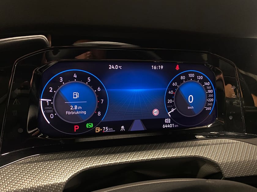 Bild 5 av Volkswagen Golf Sportscombi 1.5 eTSI R-Line Pluspaket Drag