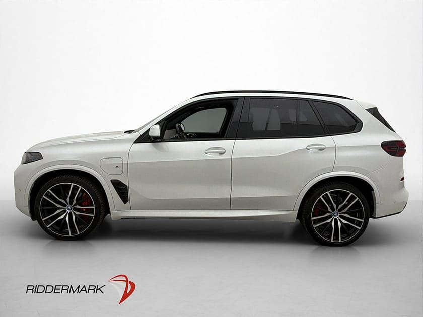 Bild 4 av BMW X5 xDrive50e M Sport Innovation Pano Sky H/K Luft Drag