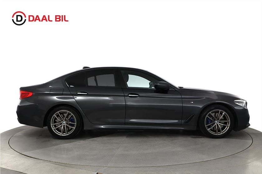 Bild 5 av BMW 530i xDrive Sedan 252HK M-SPORT H/K® TAKLUCKA HUD 3D-VIEW