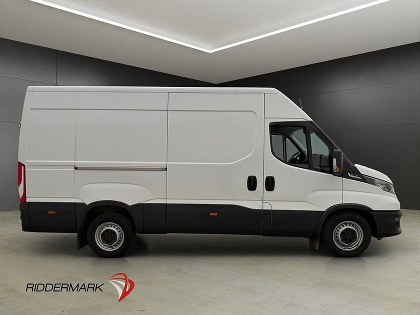 Bild 2 av Iveco Daily 35-140 Van L3H2 2.3JTD Värmare 3-Sits Farthållare MOMS
