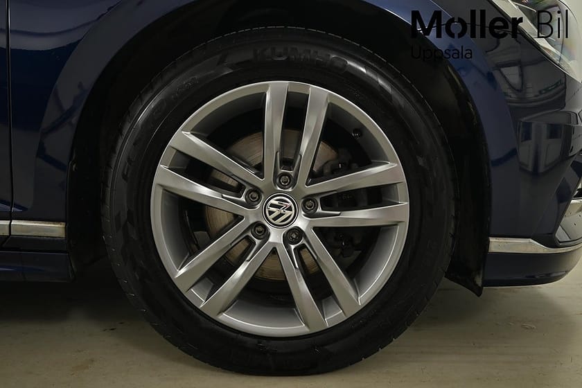 Bild 3 av Volkswagen Passat Sportscombi 2.0 TDI, 190Hk, DSG, R-line, Drag,  B-Kamera,