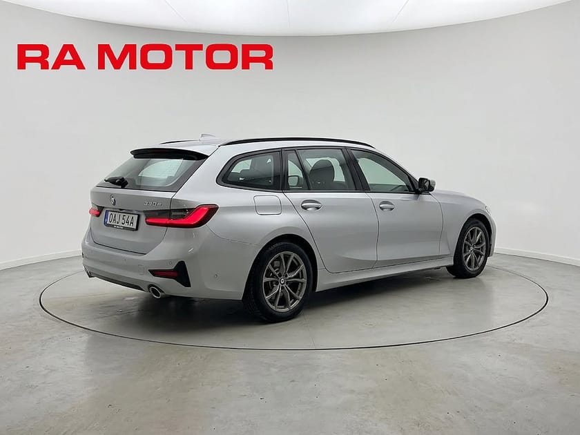 Bild 4 av BMW 330e xDrive Touring | Sport Line | M-Ratt | P-sensorer |