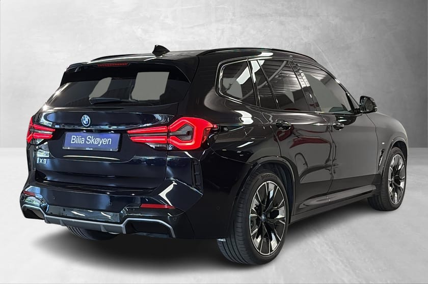 Bilde 3 av BMW iX3 Fully Charged. HK,SoltaK,head-up++