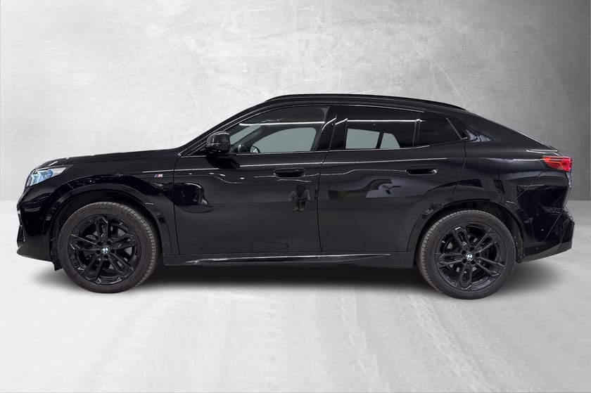 Bilde 2 av BMW iX2 xDrive30 ///M Sport/Head-Up/El.Sportseter/Panorama/HarmanK/Krok