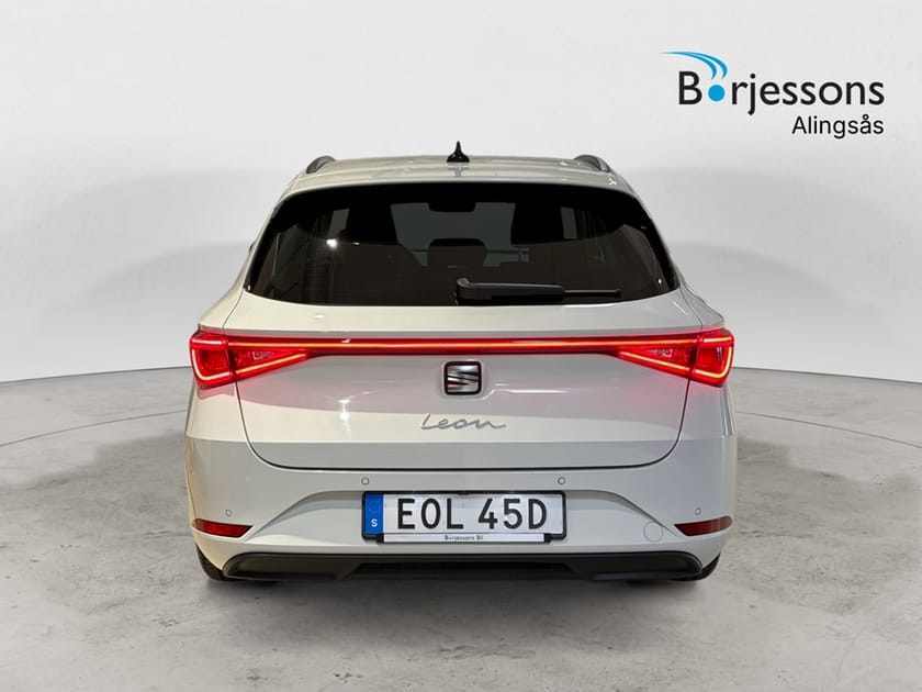 Bild 5 av SEAT Leon Sportstourer Style eTSI 150hk Värmare/Drag/Backkamera