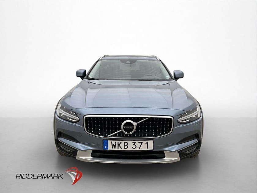 Bild 1 av Volvo V90 Cross Country D4 190hk AWD Kamera Värmare VOC Drag