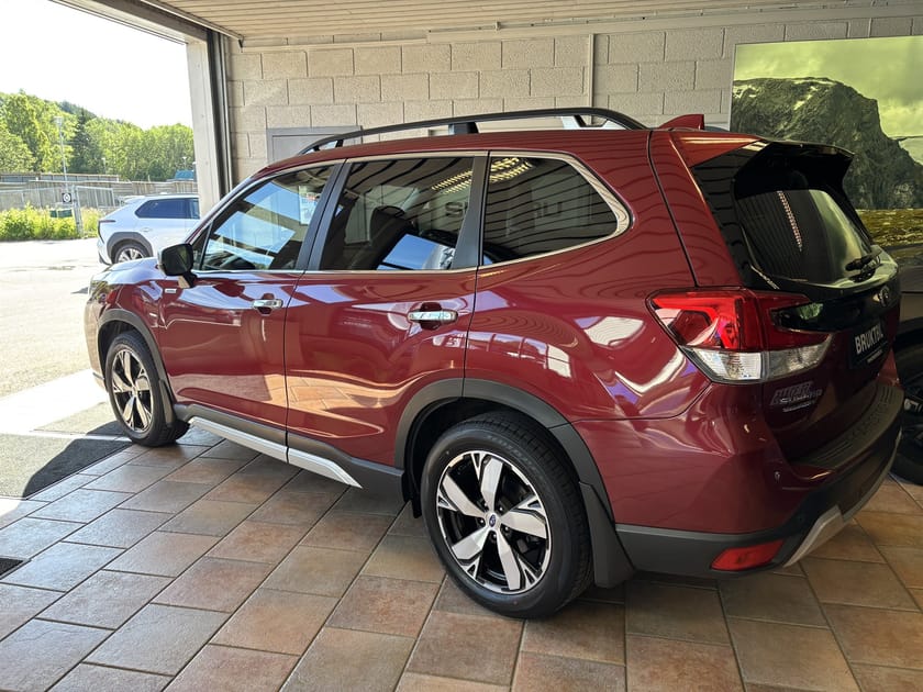 Bilde 2 av Subaru Forester e-Boxer Toppmodell