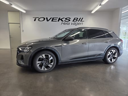 Audi Q8 55 e-tron quattro