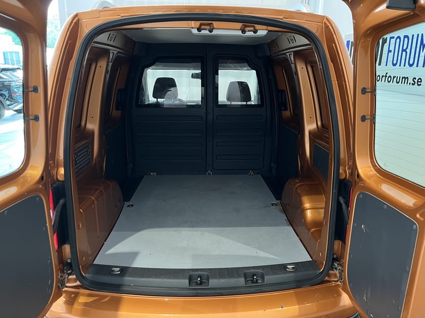 Bild 4 av Volkswagen Caddy Skåpbil CROSS 2.0 TDI 4Motion aut 2 skjutdörrar