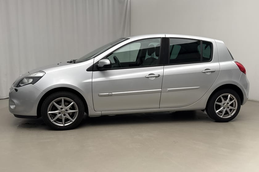 Bild 2 av Renault Clio  Halvkombi III 1.2 Flex Fuel 5dr (75hk) Lågmil AC
