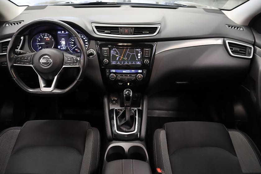 Bild 5 av Nissan Qashqai 1.3 DIG-T DCT N-Connecta / Pano / V-Hjul / Drag / 160hk