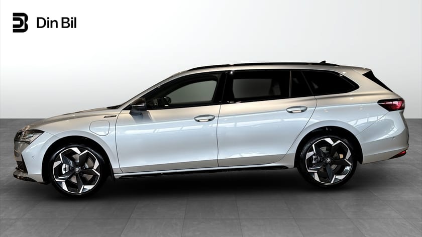 Bild 2 av Škoda Superb iV Kombi COMBI SPORTLINE 1,5 TSI 204 HK 6 VXL DSG