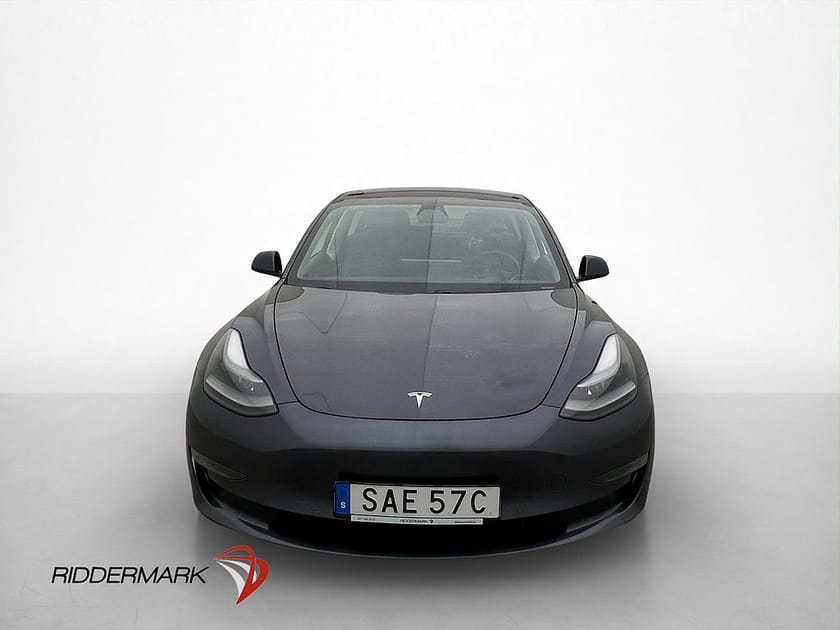 Bild 3 av Tesla Model 3 Performance AWD MOMS Parkeringsklimat Skinn